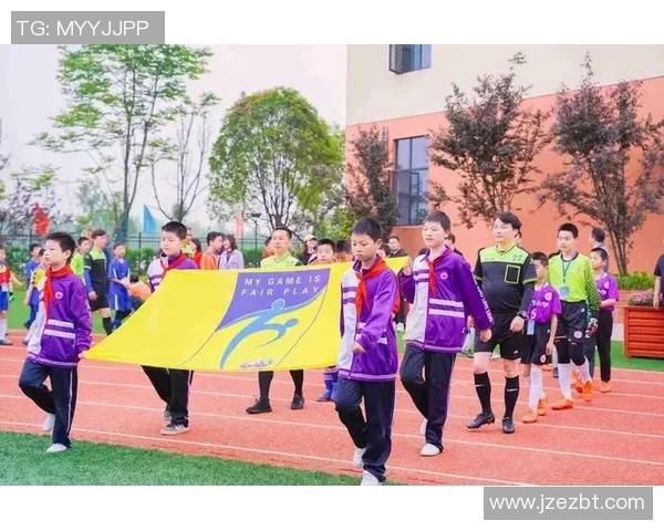 临澧县足球明星阵容正式揭晓各路球员齐聚展现风采 临澧县足球明星阵容正式揭晓各路球员齐聚展现风采