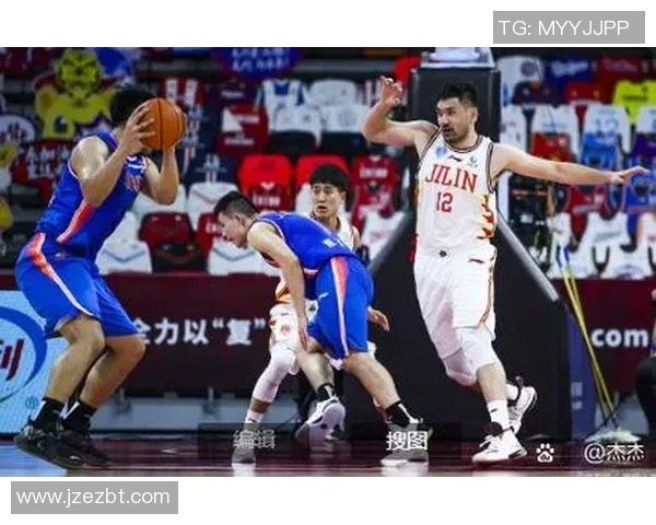 武汉篮球队在全国锦标赛中以78分稳居积分榜首位,展现强劲实力 武汉篮球队在全国锦标赛中以78分稳居积分榜首位,展现强劲实力