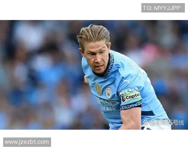 现役足球明星排行榜前30名球员的精彩表现与成就分析 现役足球明星排行榜前30名球员的精彩表现与成就分析